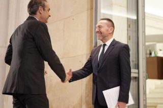 Κράτα με να σε κρατώ